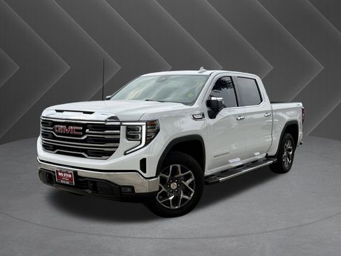 Used 2026 GMC Sierra 1500 SLT image 2