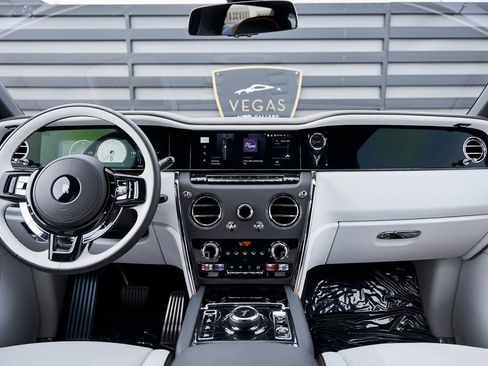 Used 2026 Rolls-Royce Cullinan Base image 59