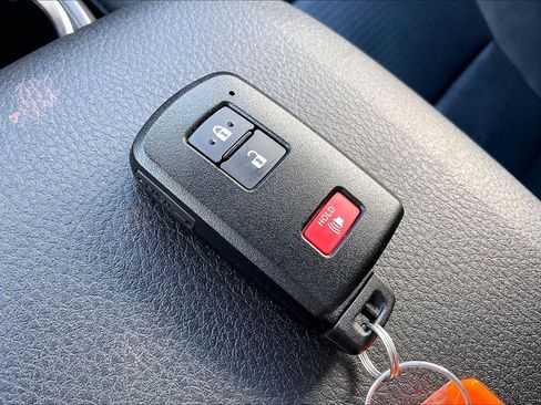 Used 2022 Toyota Tacoma TRD Sport w/ TRD Premium Sport Package image 12