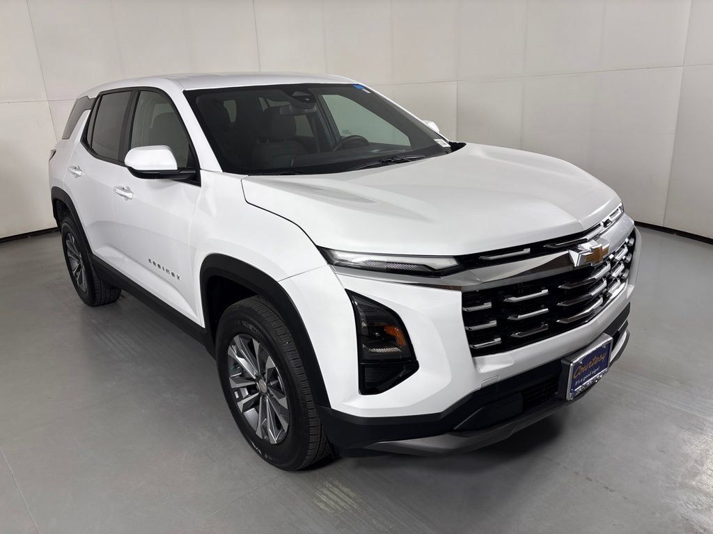 Certified 2026 Chevrolet Equinox LT FWD image 2
