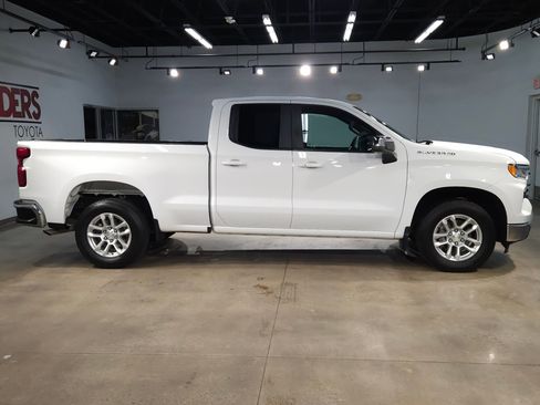 Used 2024 Chevrolet Silverado 1500 LT RWD image 8