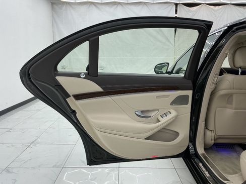 Used 2015 Mercedes-Benz S 550 4MATIC Sedan image 24