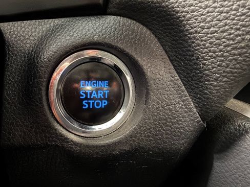 Used 2019 Toyota RAV4 XLE image 25