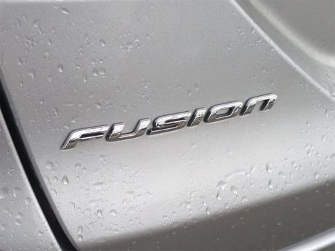 Used 2014 Ford Fusion SE image 13