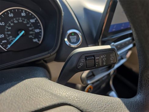 Certified 2021 Ford EcoSport SE image 24