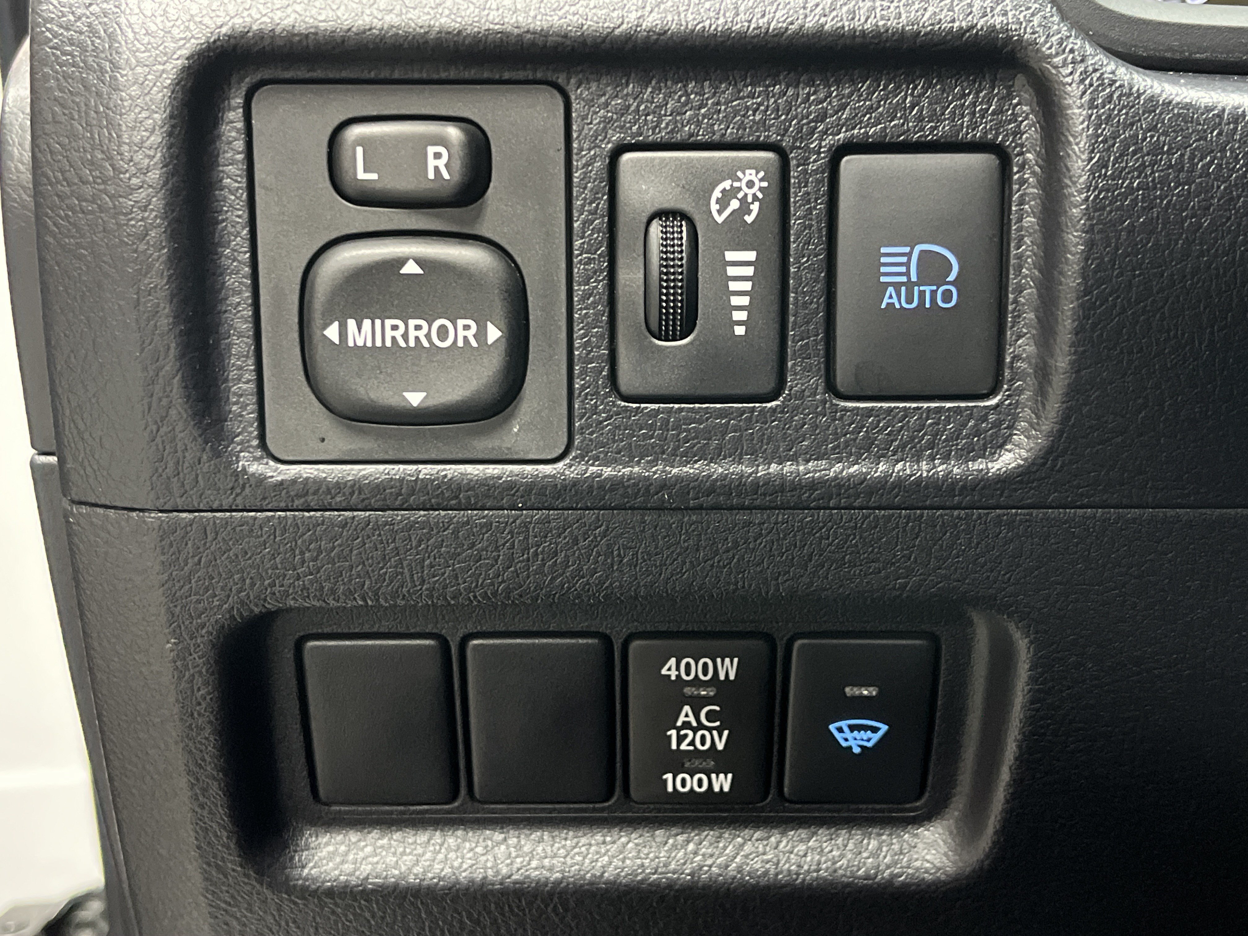 Used 2024 Toyota 4Runner TRD Off-Road Premium w/ Moonroof Package AWD/4WD image 35