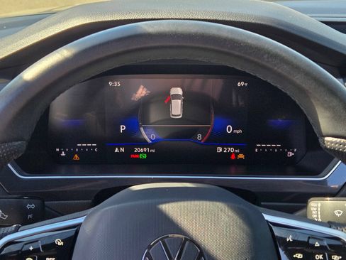 Used 2024 Volkswagen Tiguan SE R-Line w/ MDO Package, Three-Row FWD image 42