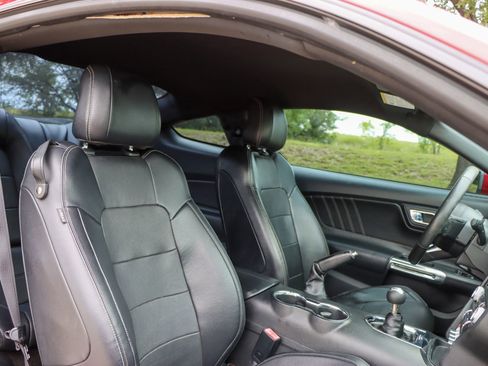 Used 2015 Ford Mustang GT Premium w/ GT Performance Package RWD image 18