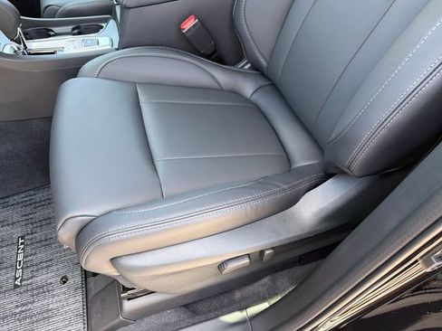 New 2026 Subaru Ascent Premium AWD/4WD image 18