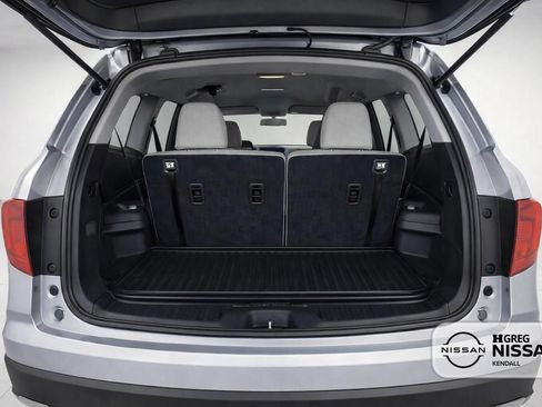 Used 2018 Honda Pilot EX image 9