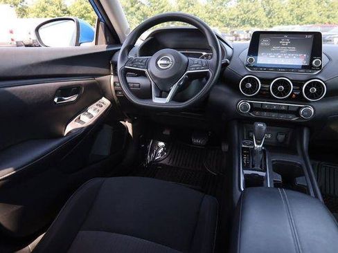 Used 2024 Nissan Sentra SV FWD image 22