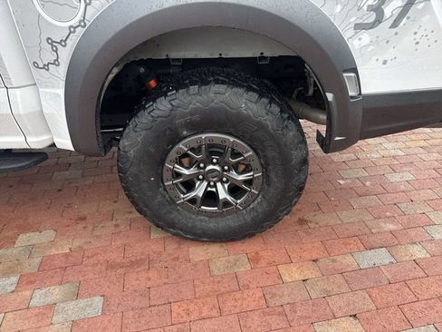 Used 2022 Ford F150 Raptor w/ Raptor 37 Performance Package AWD/4WD image 6