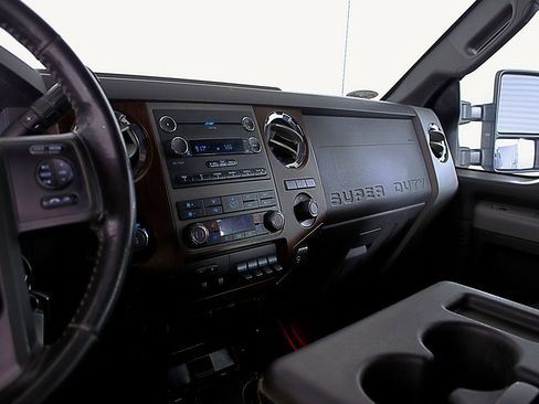 Used 2012 Ford F350 Lariat w/ Chrome Pkg image 26