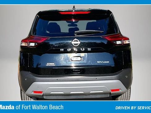Used 2023 Nissan Rogue SV image 6