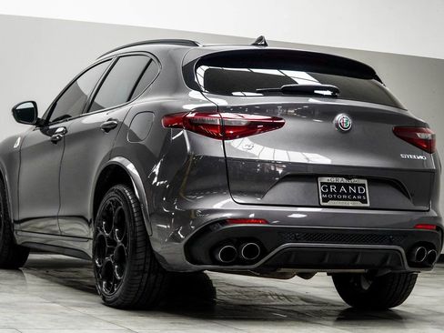 Used 2022 Alfa Romeo Stelvio Quadrifoglio w/ Active Assist Plus Package AWD/4WD image 11