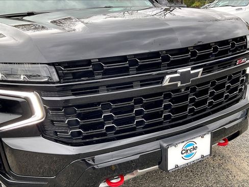 Used 2024 Chevrolet Tahoe Z71 w/ Luxury Package image 26