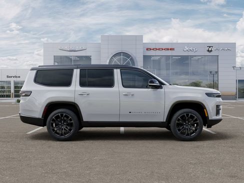 New 2026 Jeep Grand Wagoneer Summit w/ Rear Seat Video Group I image 22