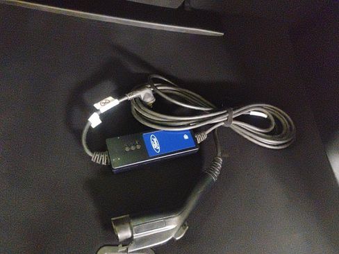 Certified 2022 Ford Escape Titanium w/ Titanium Premium Package image 9