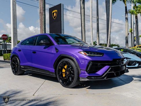 Used 2023 Lamborghini Urus Performante AWD/4WD image 8