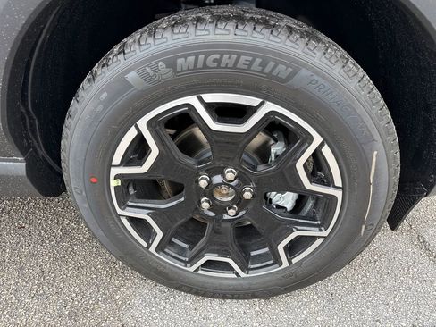 New 2026 Ford Bronco Sport Outer Banks w/ Outer Banks Tech Package+ AWD/4WD image 10