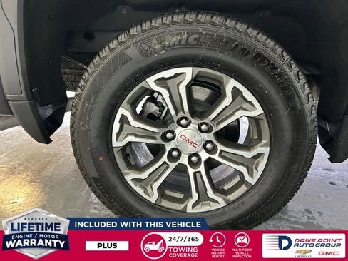 Used 2026 GMC Sierra 1500 SLT image 16