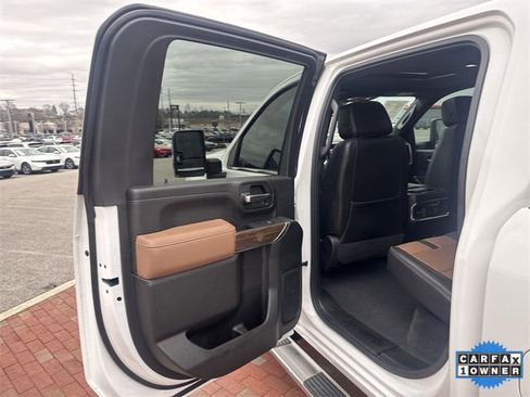 Used 2023 Chevrolet Silverado 2500 High Country w/ Z71 Off-Road Package image 27