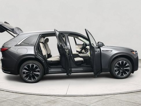 New 2025 MAZDA CX-90 Plug-In Hybrid w/ Premium Plus image 40