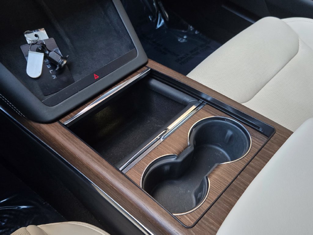 Used 2022 Tesla Model S AWD/4WD image 19