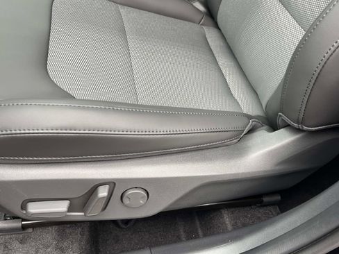 New 2026 Kia Niro EX image 25