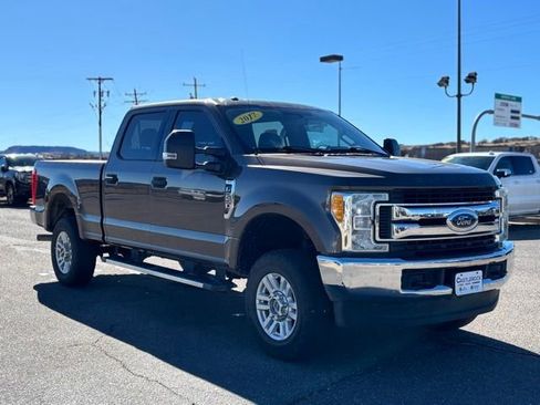 Used 2017 Ford F250 XLT image 8