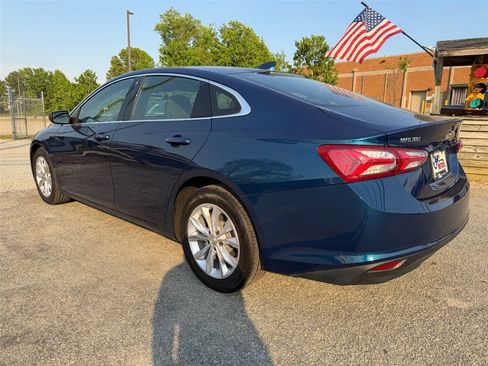 Used 2019 Chevrolet Malibu LT image 3