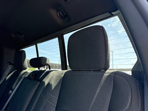 New 2026 RAM 2500 Big Horn AWD/4WD image 27