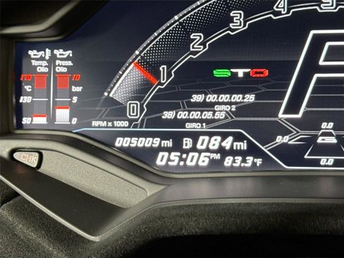 Used 2022 Lamborghini Huracan STO image 17