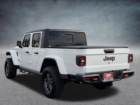 Used 2025 Jeep Gladiator Mojave w/ Convenience Group AWD/4WD image 6