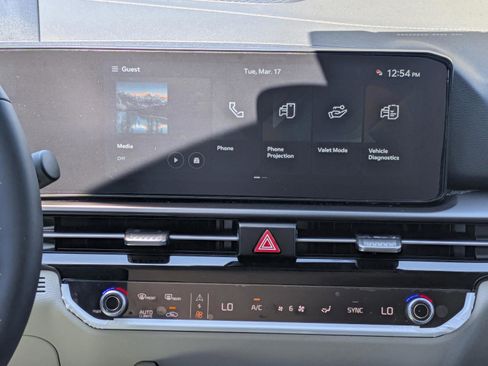 New 2026 Kia Sportage EX FWD image 21