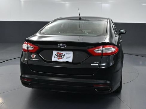 Used 2016 Ford Fusion SE w/ Equipment Group 202A FWD image 7