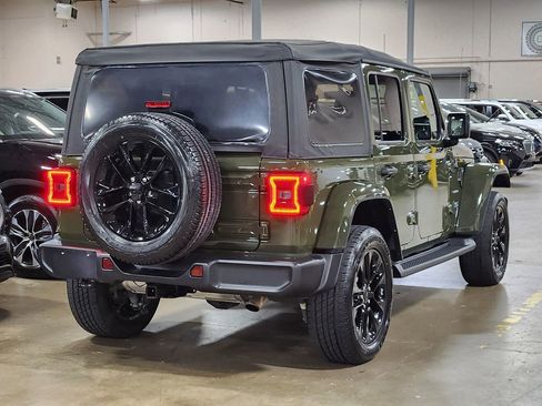 Used 2021 Jeep Wrangler Unlimited Sahara AWD/4WD image 7