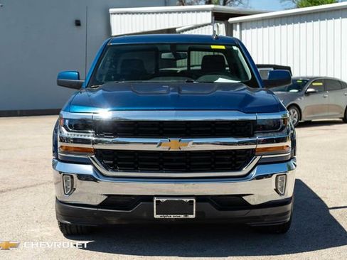 Used 2018 Chevrolet Silverado 1500 LT w/ Texas Edition image 2