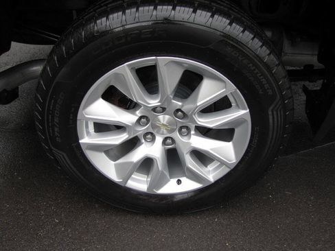 Used 2021 Chevrolet Silverado 1500 Custom AWD/4WD image 19