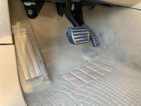 Used 2012 Porsche Cayenne S image 17