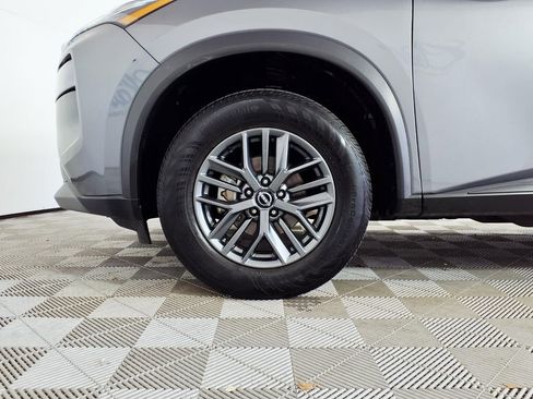 Used 2023 Nissan Rogue S FWD image 7