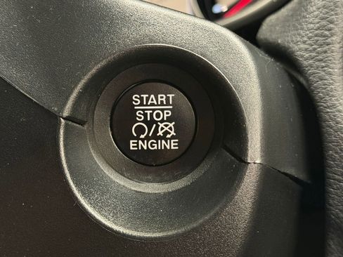 Used 2021 Jeep Compass Latitude AWD/4WD image 29