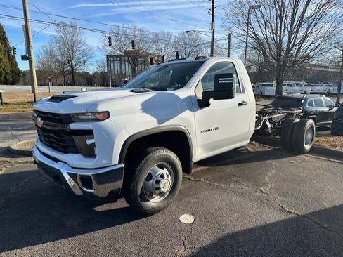 New 2025 Chevrolet Silverado 3500 W/T w/ WT Convenience Package image 7
