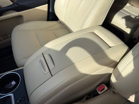 Used 2015 Toyota Highlander XLE image 14