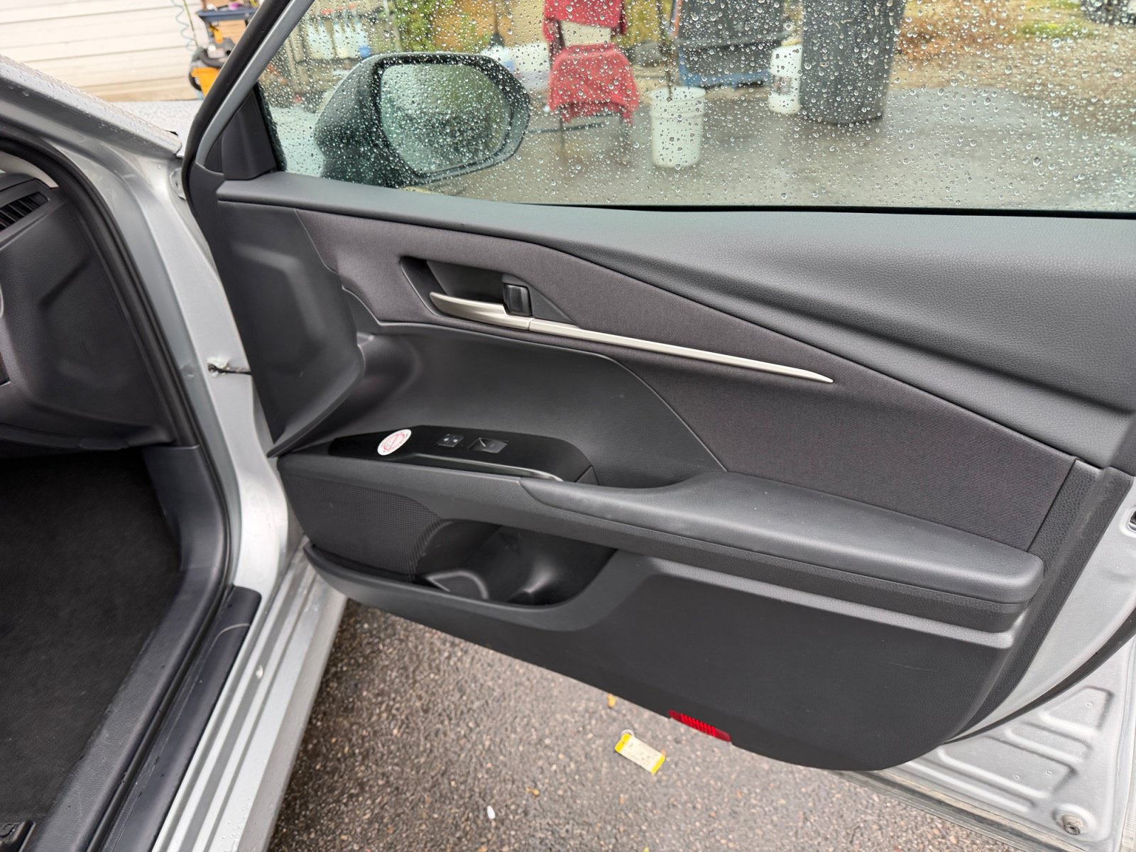 Used 2025 Toyota Camry LE FWD image 17
