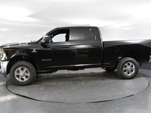 New 2025 RAM 2500 Big Horn AWD/4WD image 4