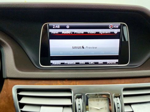 Used 2014 Mercedes-Benz E 350 4MATIC Sedan image 18