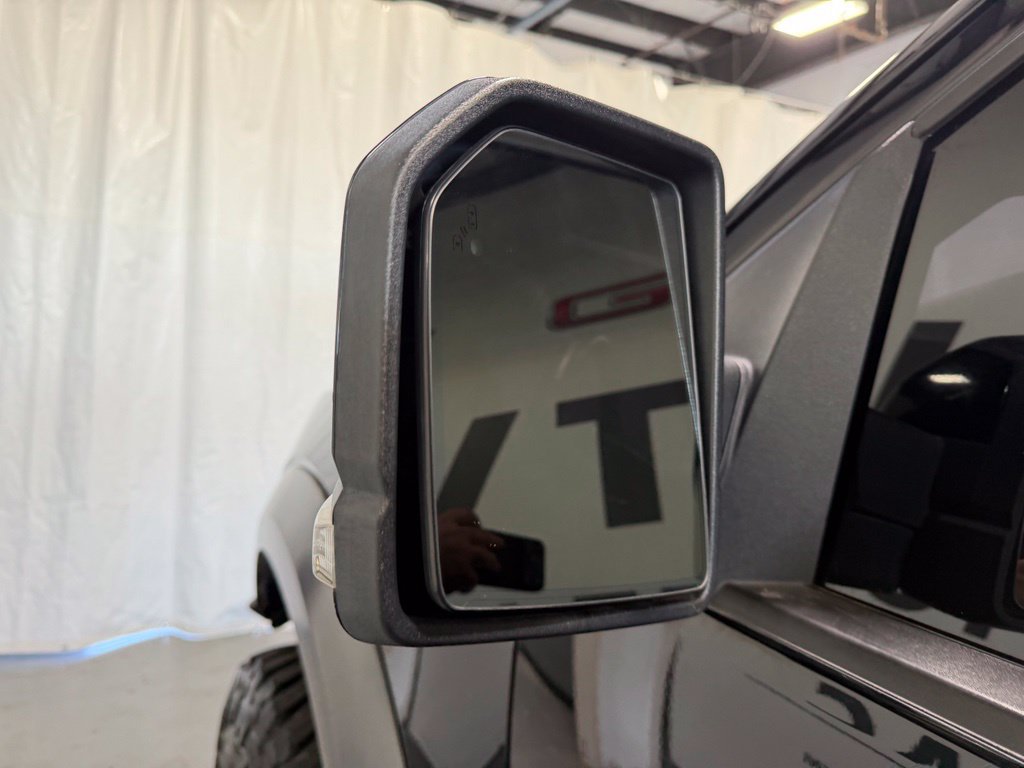 Used 2018 Ford F150 Raptor w/ Equipment Group 802A Luxury AWD/4WD image 16