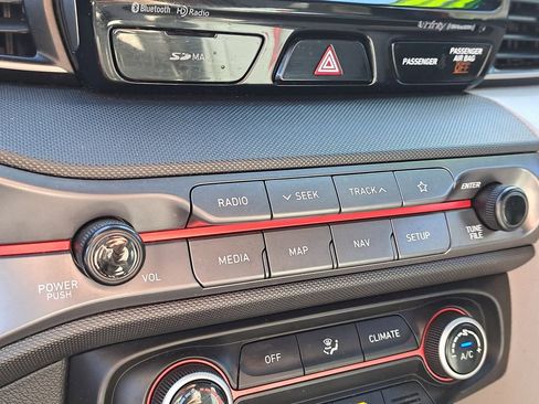 Used 2020 Hyundai Veloster Turbo Ultimate image 18