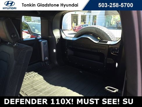 Used 2021 Land Rover Defender 110 X image 28